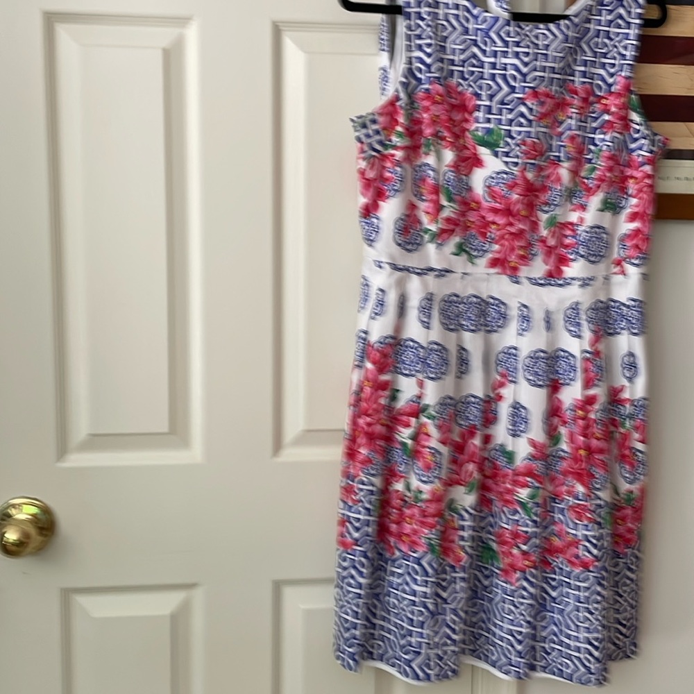 Talbots- Belted pleated floral garden party dress dry cleaned 14p. Worn twice